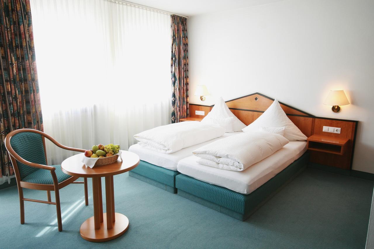 Hotel Posthalter Reichertshofen Экстерьер фото